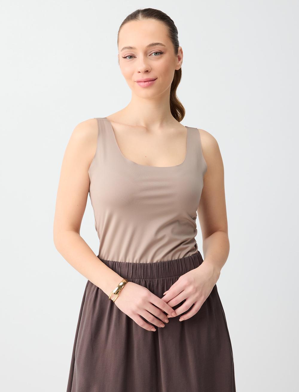 U Yaka Dar Kesim Örme Atlet