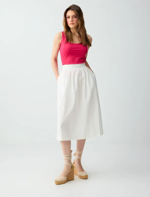 Bayan Pembe U Yaka Dar Kesim Örme Atlet