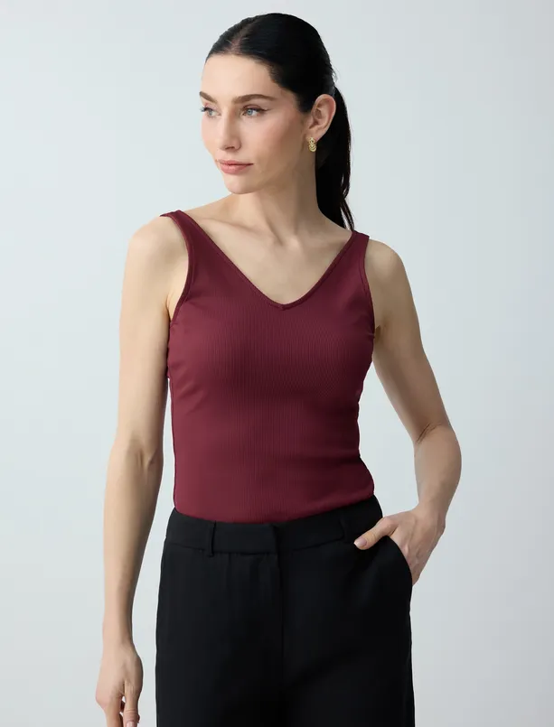 Bayan  Dar Kesim V Yaka Basic Örme Atlet