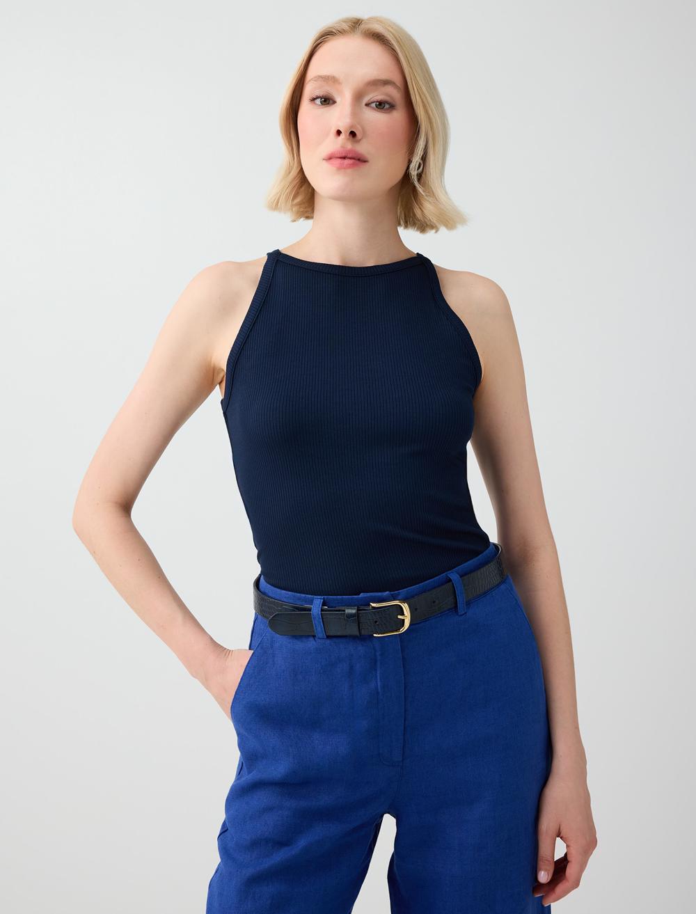 Dar Kesim Kolsuz Halter Yaka Basic Örme Atlet