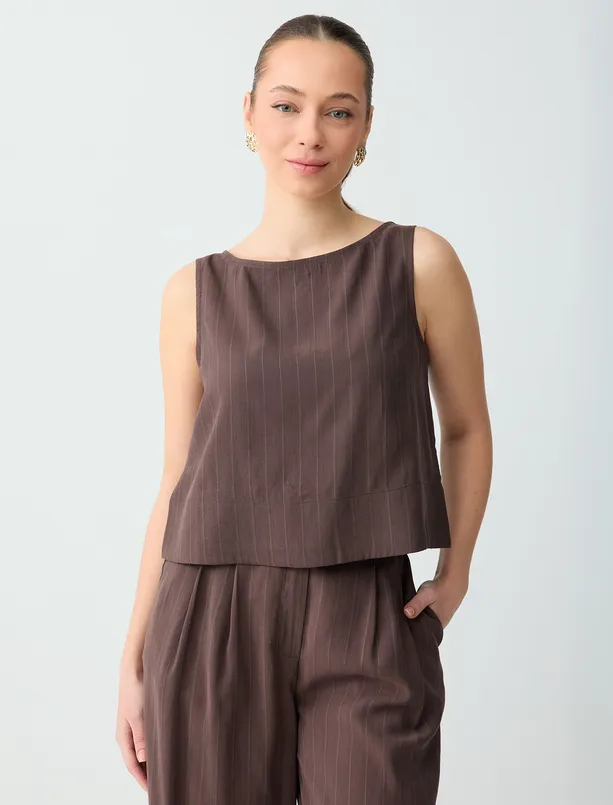 Bayan  Kayık Yaka Kolsuz Çizgili Modal Dokuma Bluz