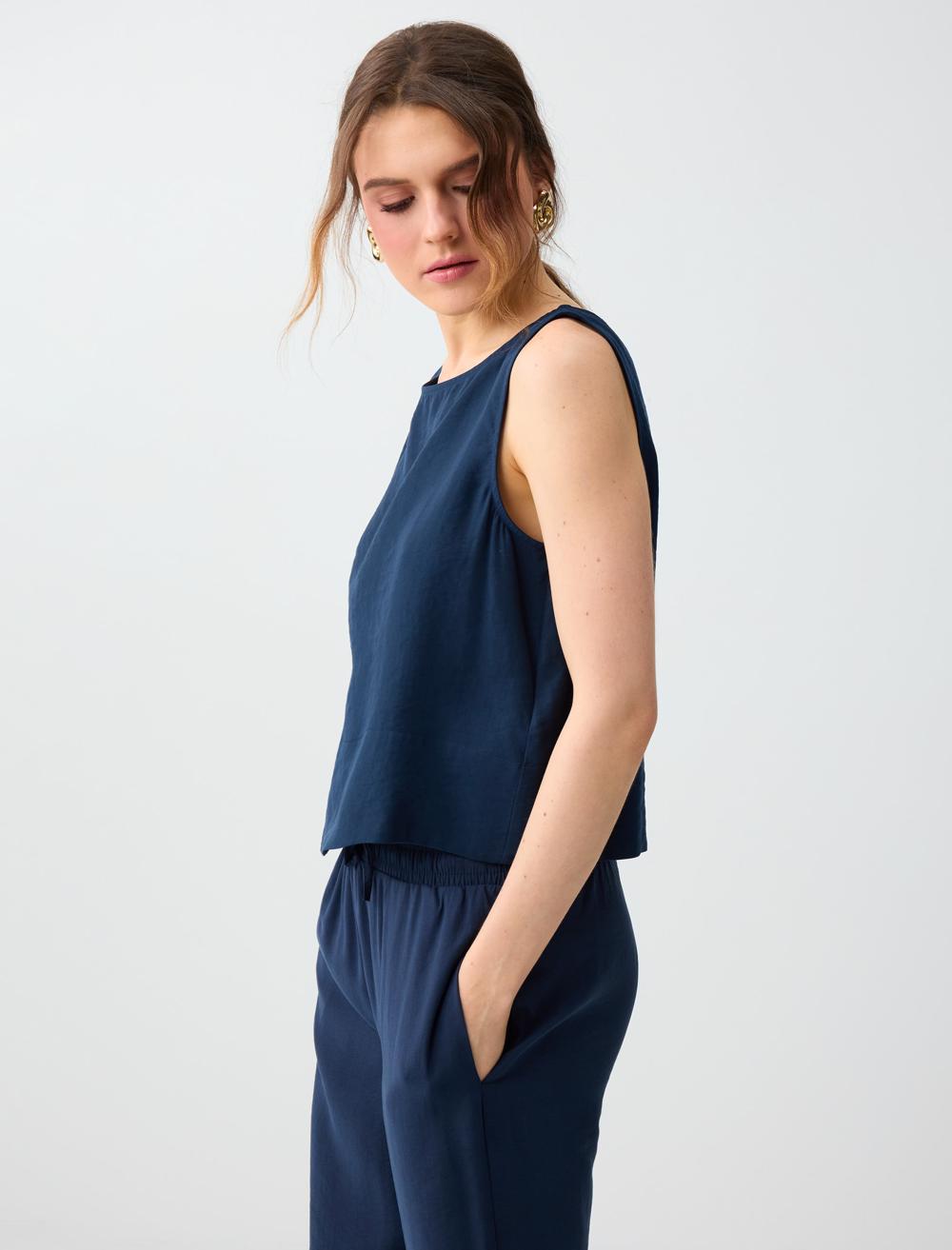 Kayık Yaka Kolsuz Çizgili Modal Dokuma Bluz