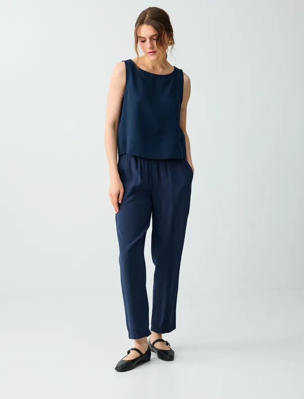 Bayan Lacivert Kayık Yaka Kolsuz Çizgili Modal Dokuma Bluz