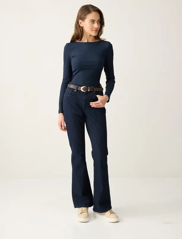 Bayan Lacivert Dar Kesim Uzun Kollu Kayık Yaka Örme Bluz