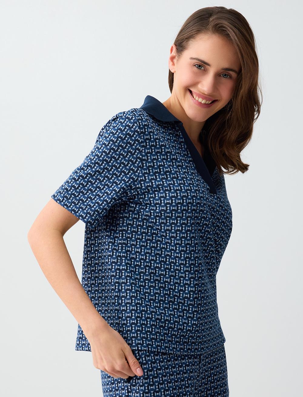 Polo Yaka Kısa Kollu Geometrik Desenli Örme Bluz