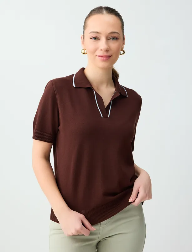 Bayan  V Yaka Kısa Kollu Çizgi Detaylı Triko Bluz