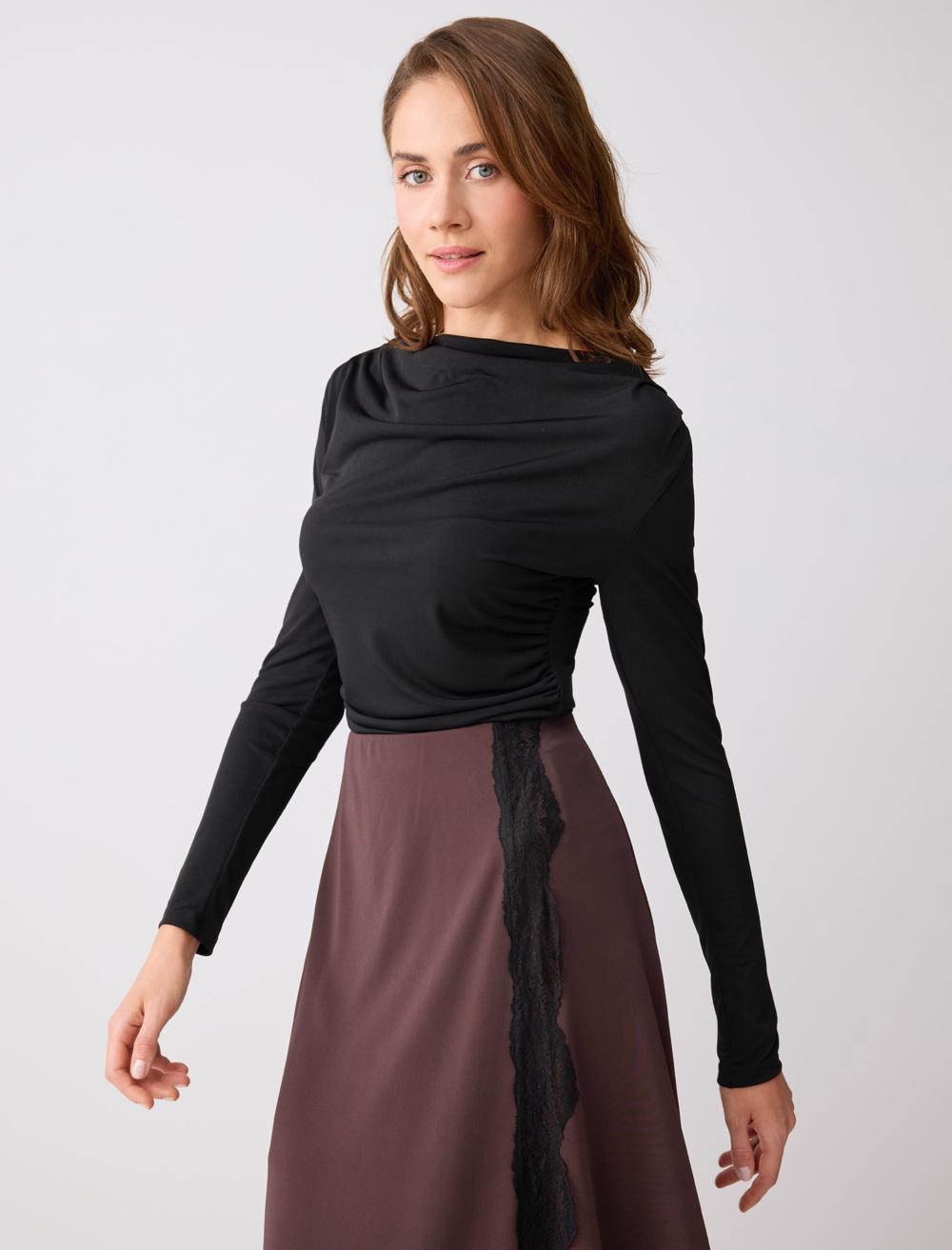 Degaje Yaka Uzun Kollu Dar Kesim Örme Bluz