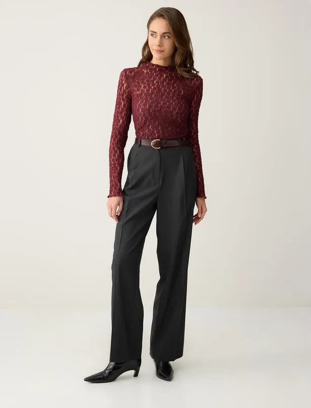 Bayan Kahverengi Dar Kesim Sıfır Yaka Dantelli Örme Bluz