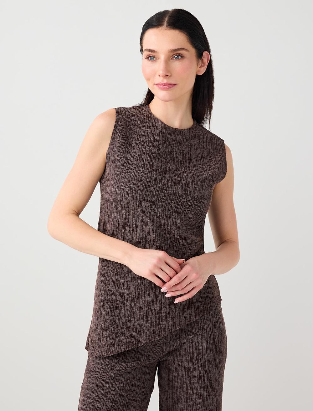 Düz Kesim Yuvarlak Yaka Örme Bluz