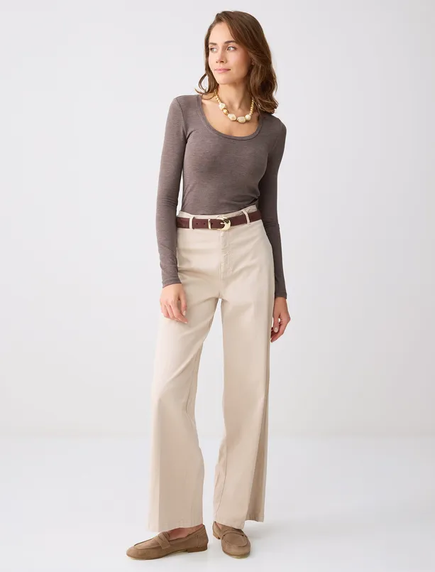 Women Brown U Neck Long Sleeve Straight Cut Knitted Blouse