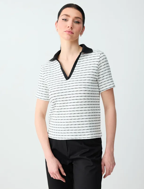 Bayan Beyaz Çizgi Desenli Polo Yaka Örme Bluz