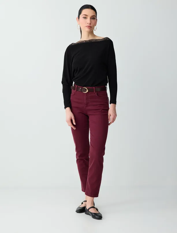 Bayan Siyah Kayık Yaka Uzun Kollu Dantel Detaylı Örme Bluz