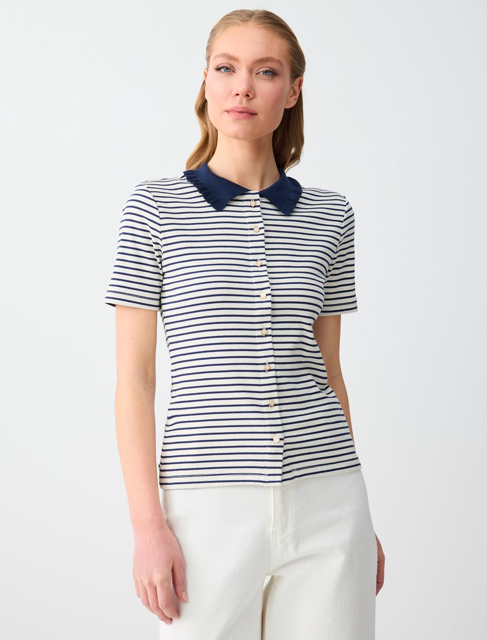 Dar Kesim Polo Yaka Kısa Kollu Örme Bluz