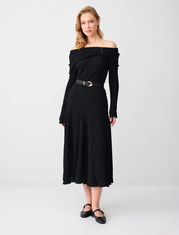 Bayan Siyah Dar Kesim Dökümlü Yaka Kemer Detaylı Örme Bluz