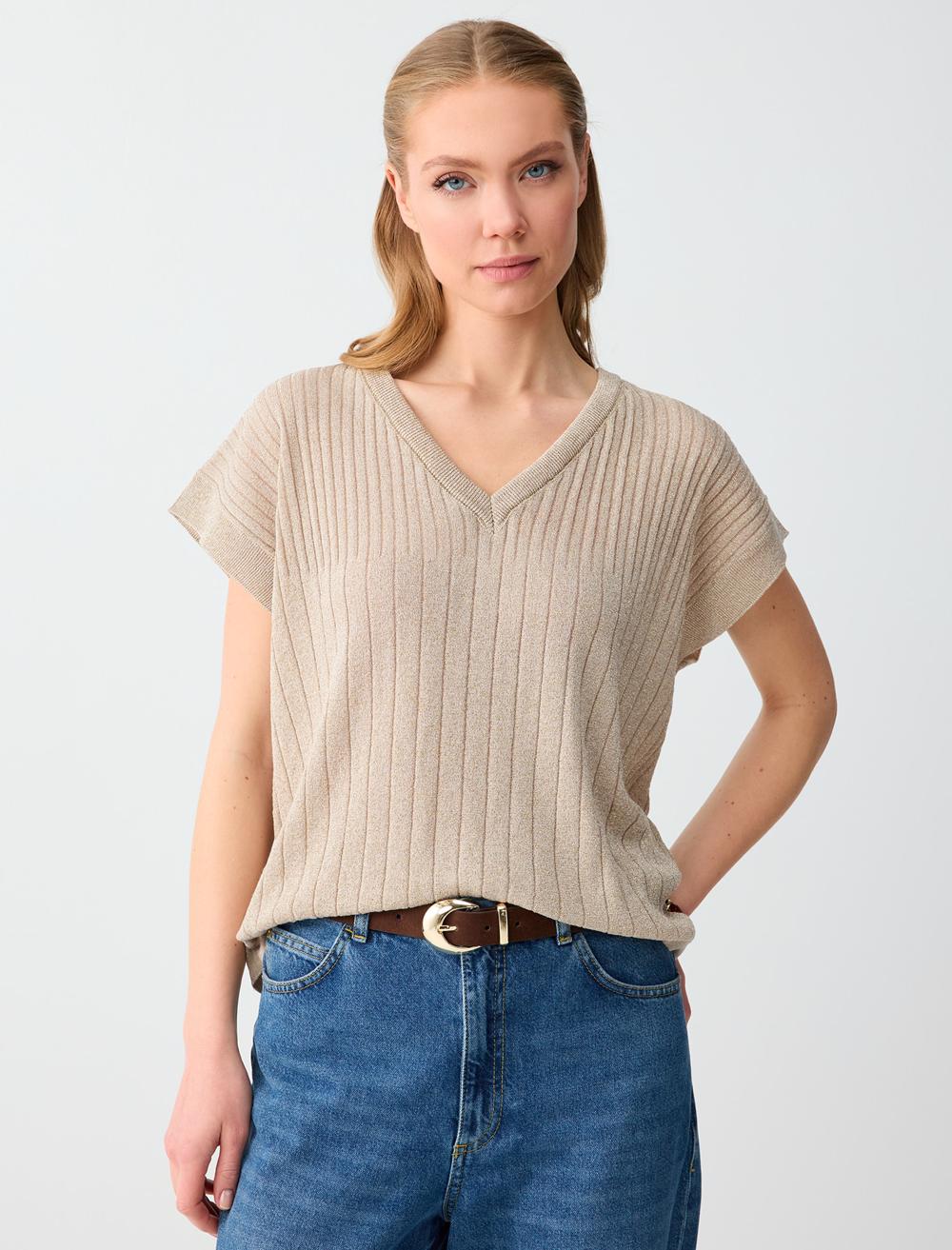 V Yaka Düşük Omuz Rahat Kesim Triko Bluz