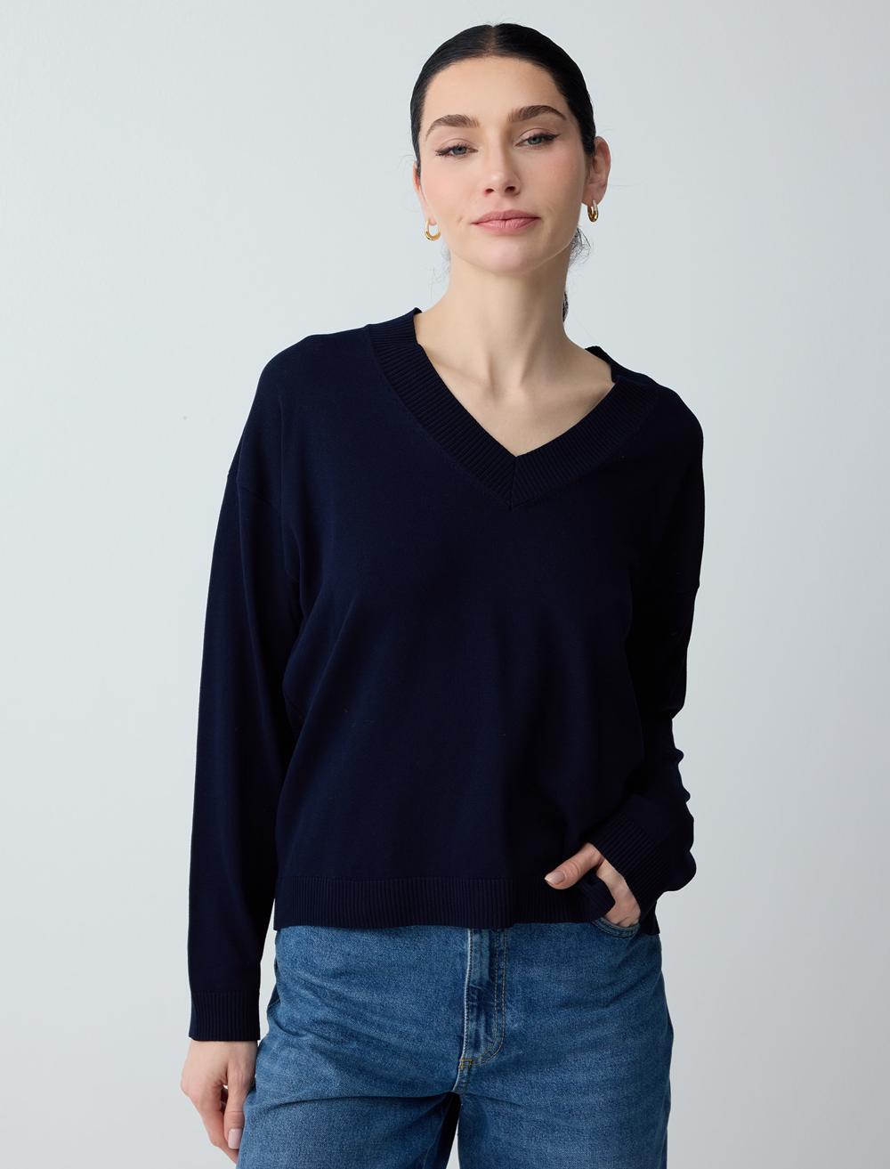 Rahat Kesim V Yaka Uzun Kollu Triko Bluz