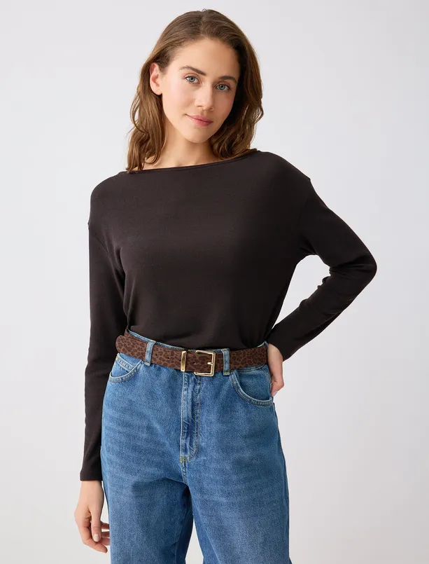 Women  Boat Neck Long Sleeve Soft Textured Knitted Blouse