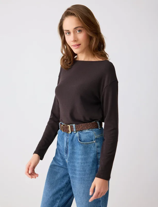 Bayan Kahverengi Kayık Yaka Uzun Kollu Yumuşak Dokulu Örme Bluz