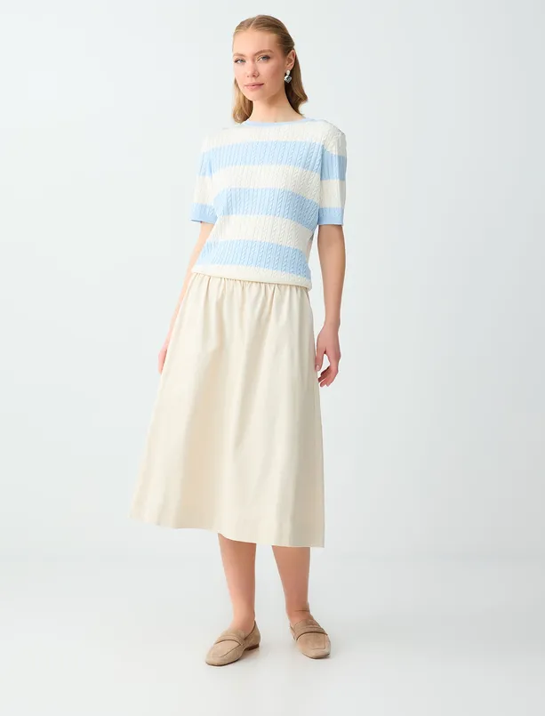 Women Dark Blue Crew Neck Short Sleeve Striped Sweater Blouse