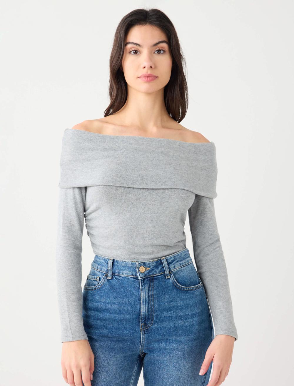 Dar Kesim Kayık Yaka Uzun Kollu Modal Örme Bluz