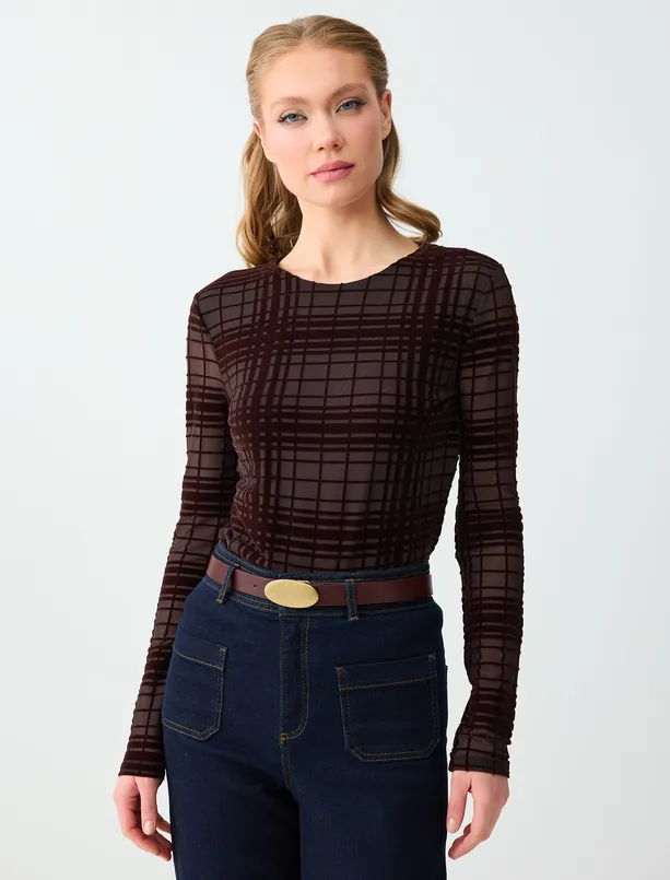Bayan Kahverengi Bisiklet Yaka Ekose Desenli Mesh Örme Bluz