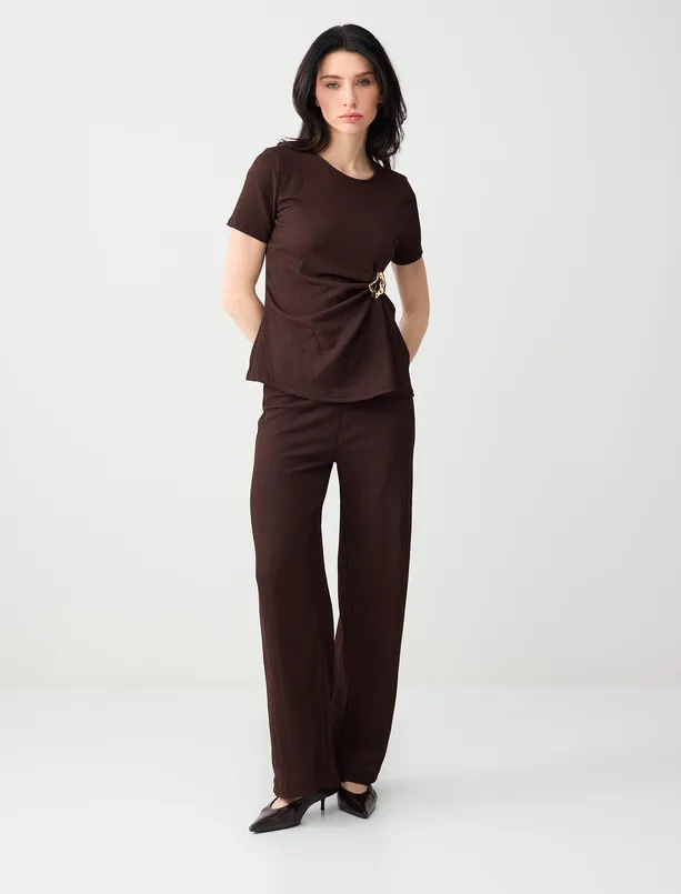 Bayan Kahverengi Bisiklet Yaka Kısa Kollu Büzgü Detaylı Örme Bluz