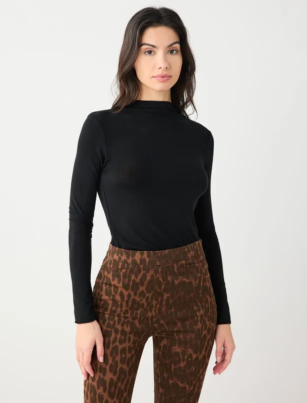 Women  Slim Fit Long Sleeve Zero Neck Knitted Blouse