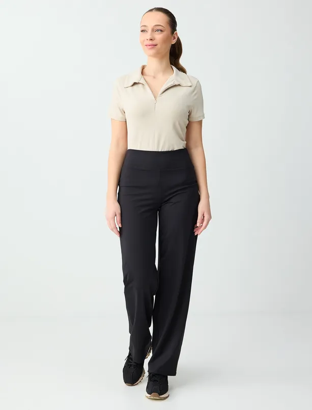 Bayan Bej Dar Kesim Kısa Kollu Polo Yaka Örme Bluz