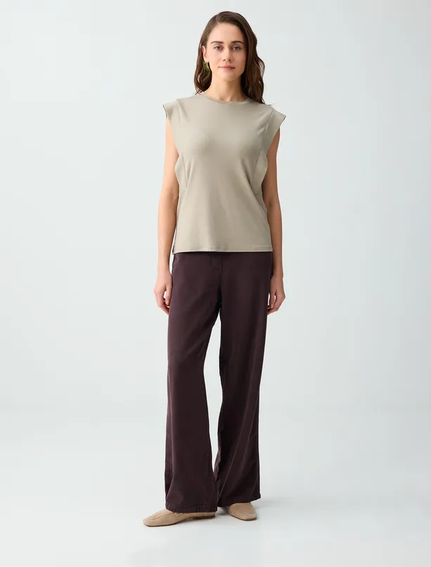 Bayan Vizon Düz Kesim Bisiklet Yaka Kolsuz Örme Bluz