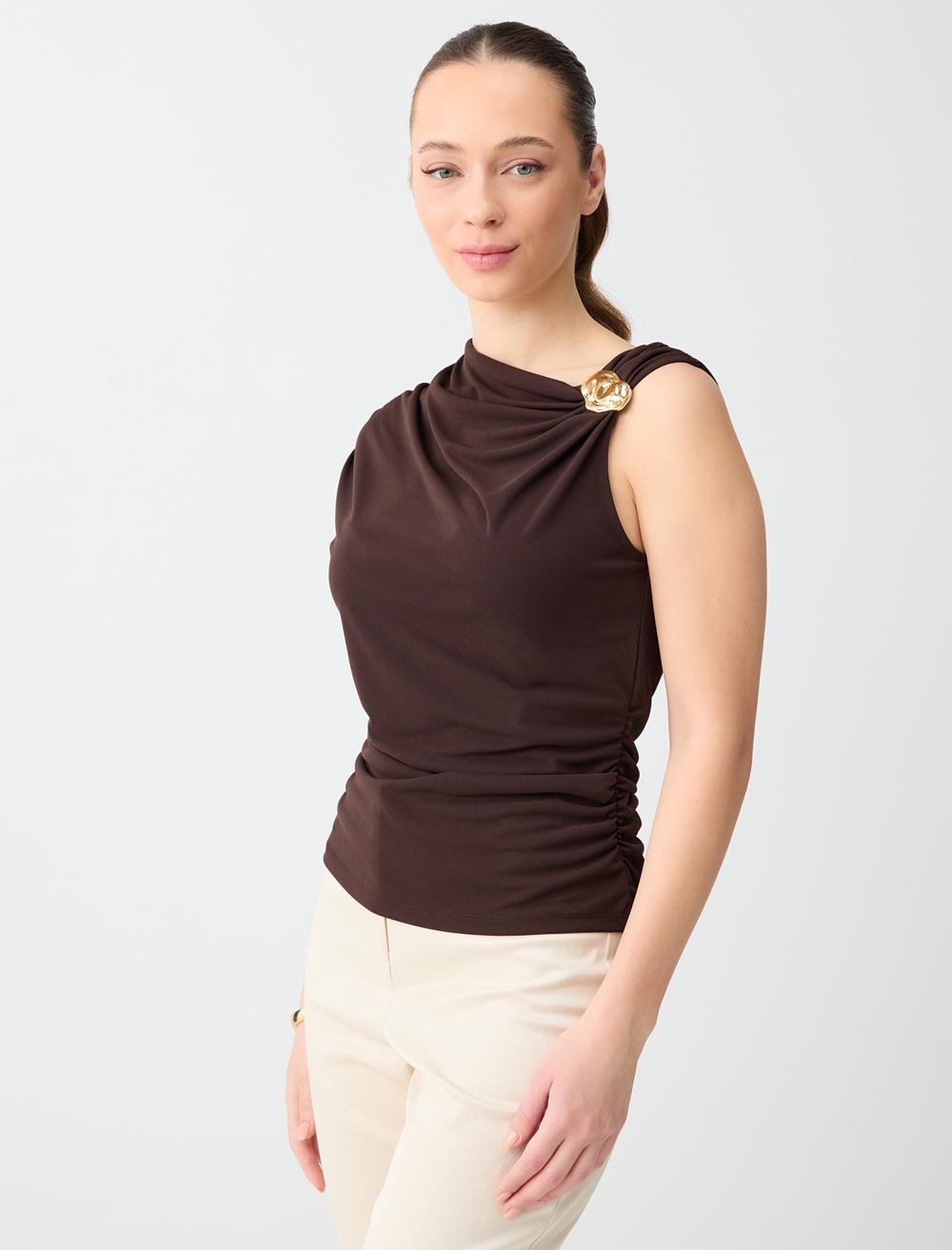 Asimetrik Yaka Düşük Omuz Dar Kesim Örme Bluz