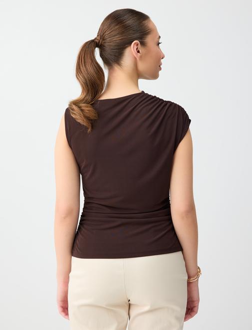 Kahverengi Asimetrik Yaka Düşük Omuz Dar Kesim Örme Bluz Kombini