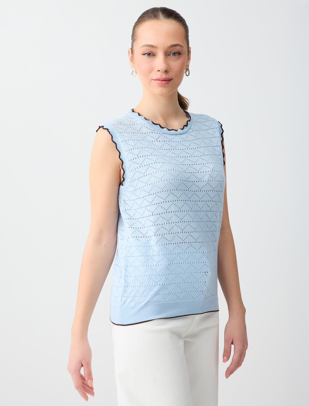 Bisiklet Yaka Kolsuz Desenli Triko Bluz