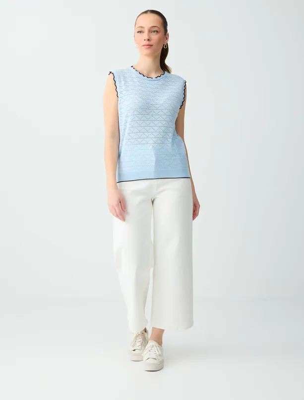 Women Blue Crew Neck Sleeveless Patterned Sweater Blouse