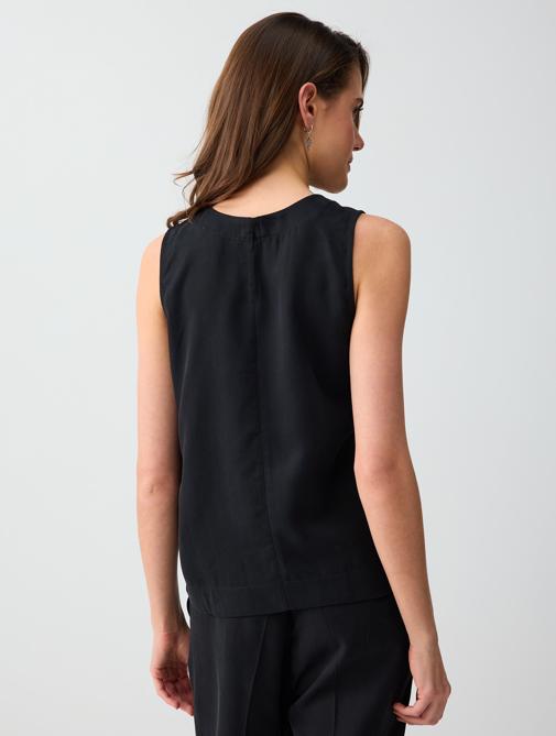 Bisiklet Yaka Kolsuz Düz Kesim Dokuma Bluz Kombini