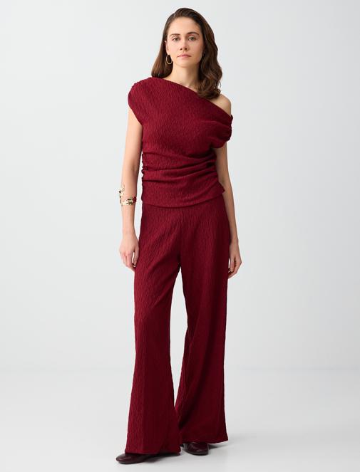 Dar Kesim Tek Omuz Asimetrik Yaka Örme Bluz Kombini