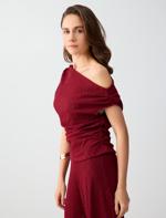 Dar Kesim Tek Omuz Asimetrik Yaka Örme Bluz Kombini