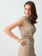 Dar Kesim Kayık Yaka Kolsuz Çizgili Örme Bluz Kombini