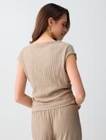 Dar Kesim Kayık Yaka Kolsuz Çizgili Örme Bluz Kombini