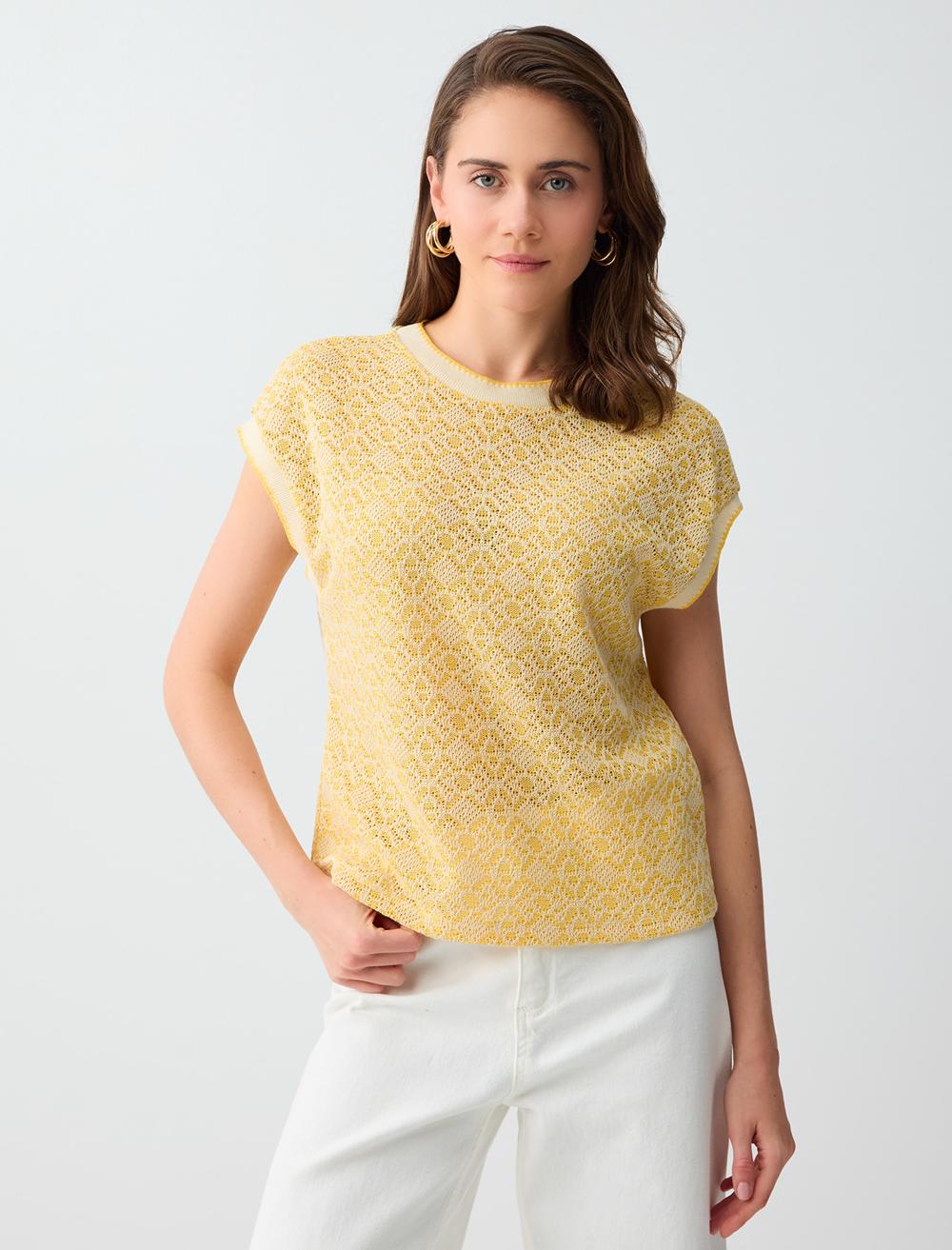 Yuvarlak Yaka Düşük Omuz Jakarlı Örme Bluz