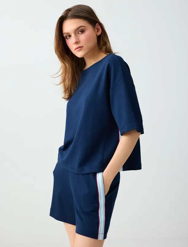 Bayan  Rahat Kesim Düşük Omuz Kayık Yaka Örme Bluz