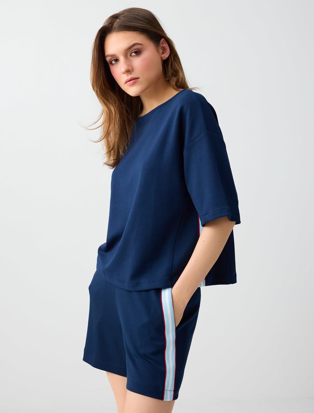 Rahat Kesim Düşük Omuz Kayık Yaka Örme Bluz