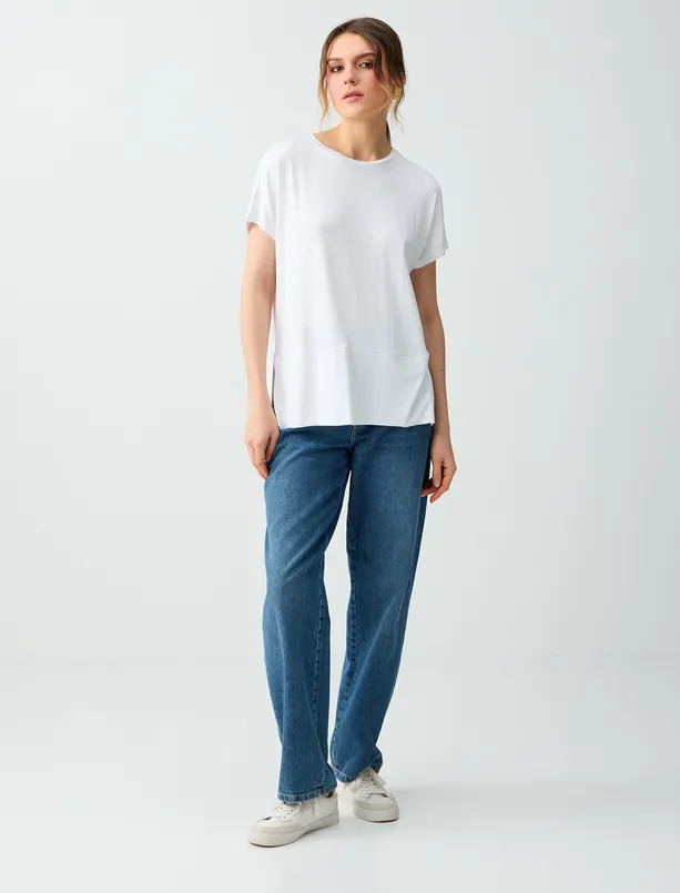 Women White Relaxed Fit Round Neck Low Shoulder Knitted Blouse