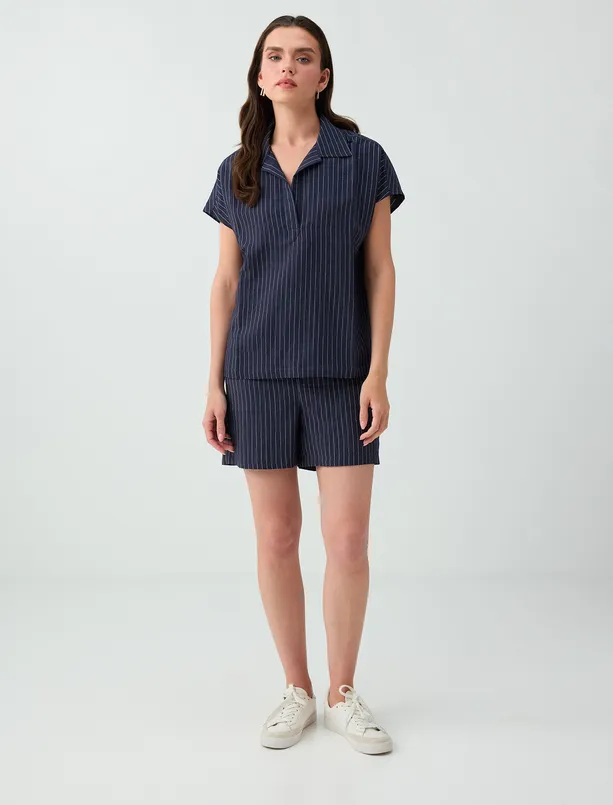 Women Dark Blue Straight Cut Shirt Collar Line Patterned Blouse