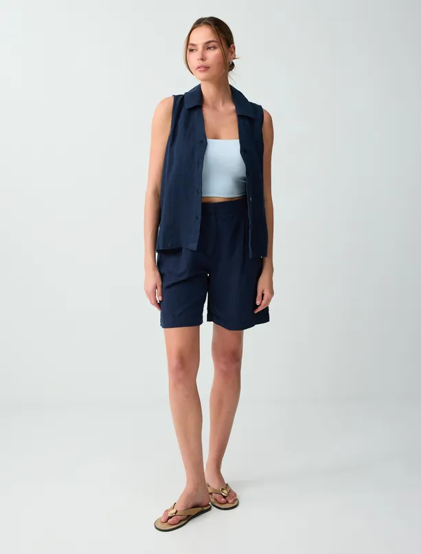 Women Blue Slim Fit Open Neck Short Knitted Bralettes