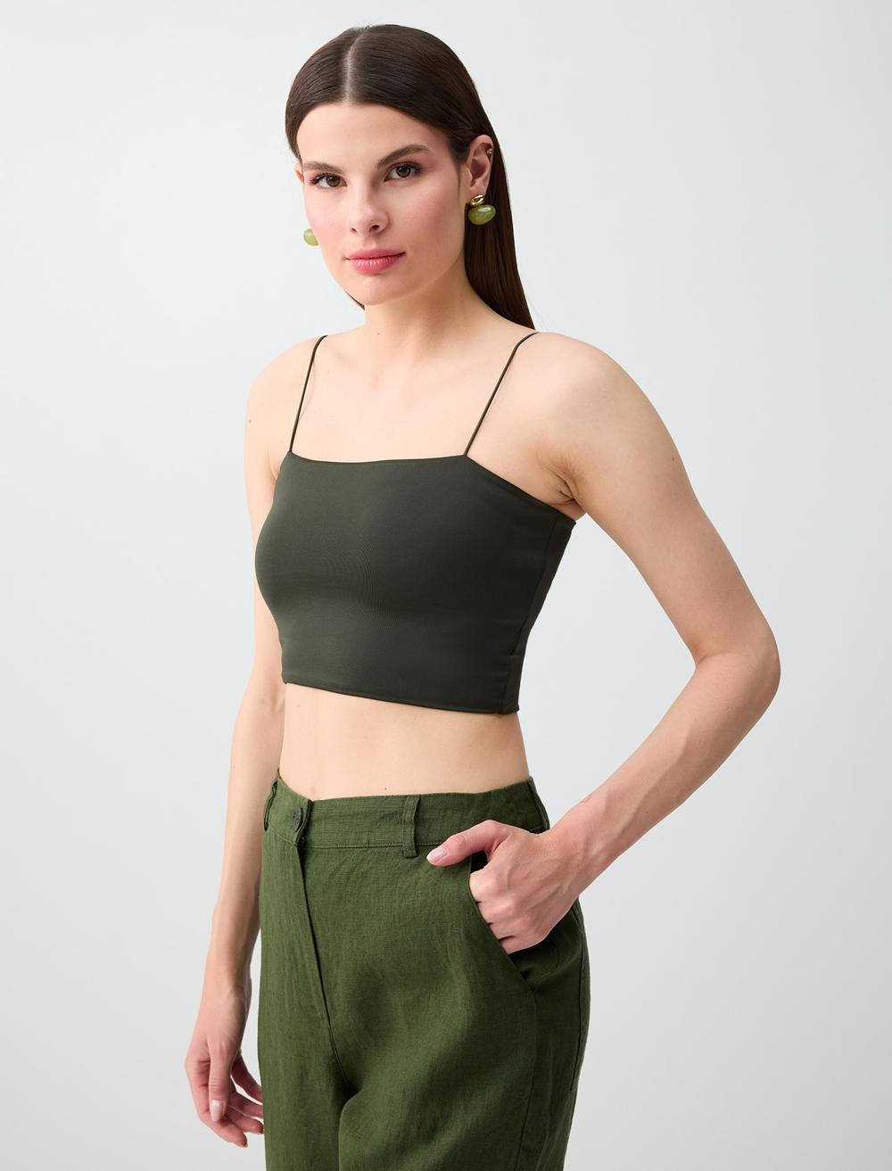 Dar Kesim Açık Yaka Kısa Örme Bralet