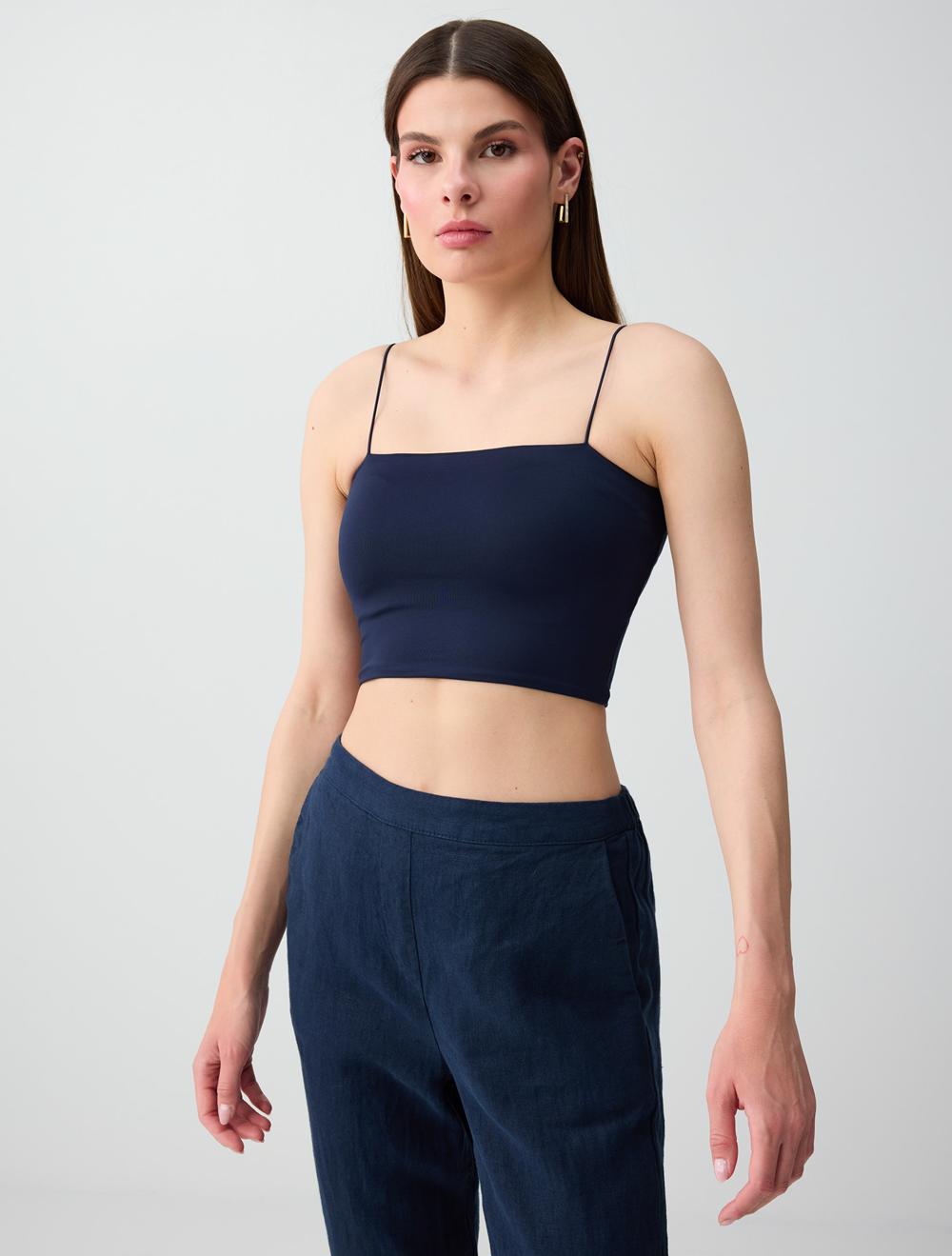 Dar Kesim Açık Yaka Kısa Örme Bralet