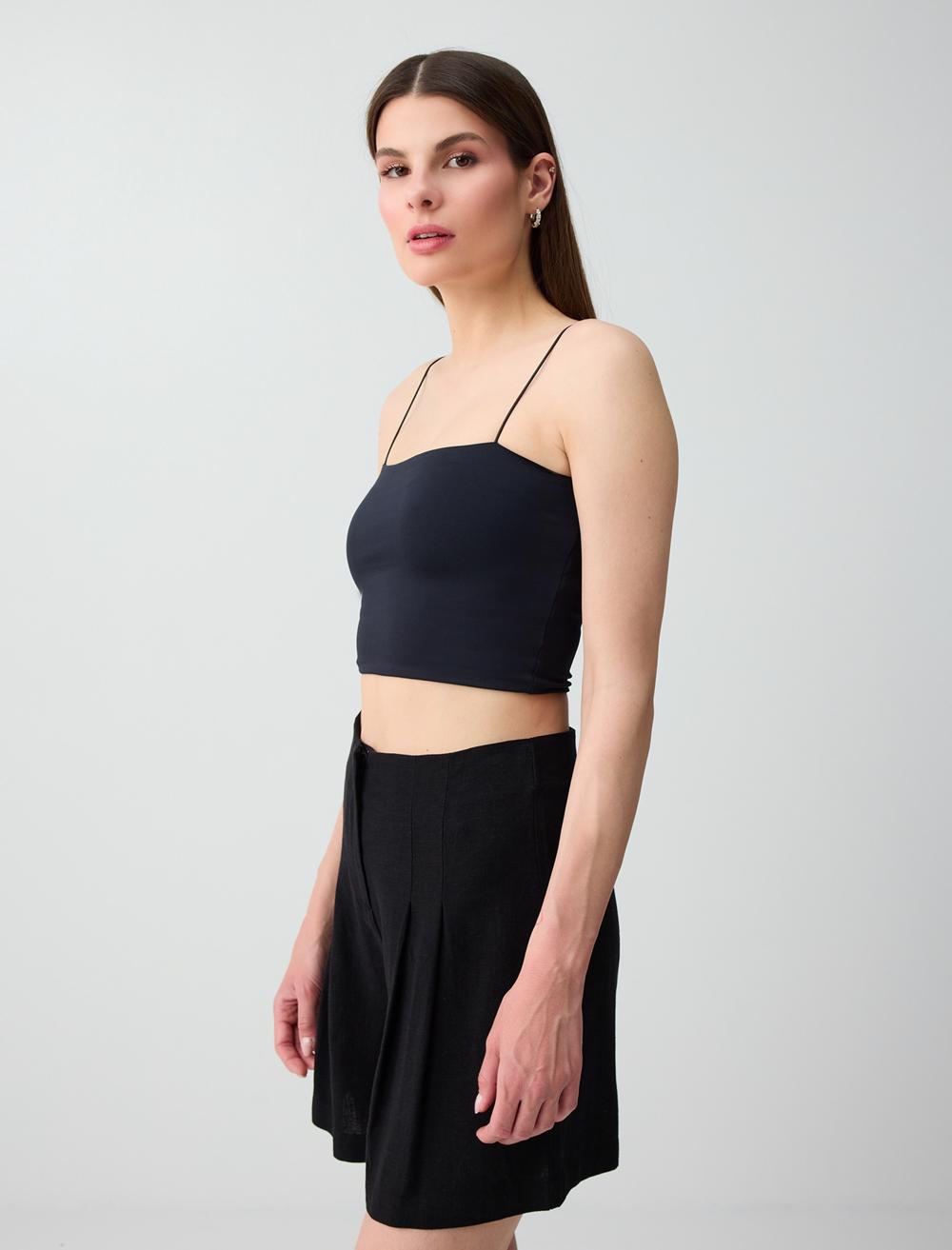 Dar Kesim Açık Yaka Kısa Örme Bralet