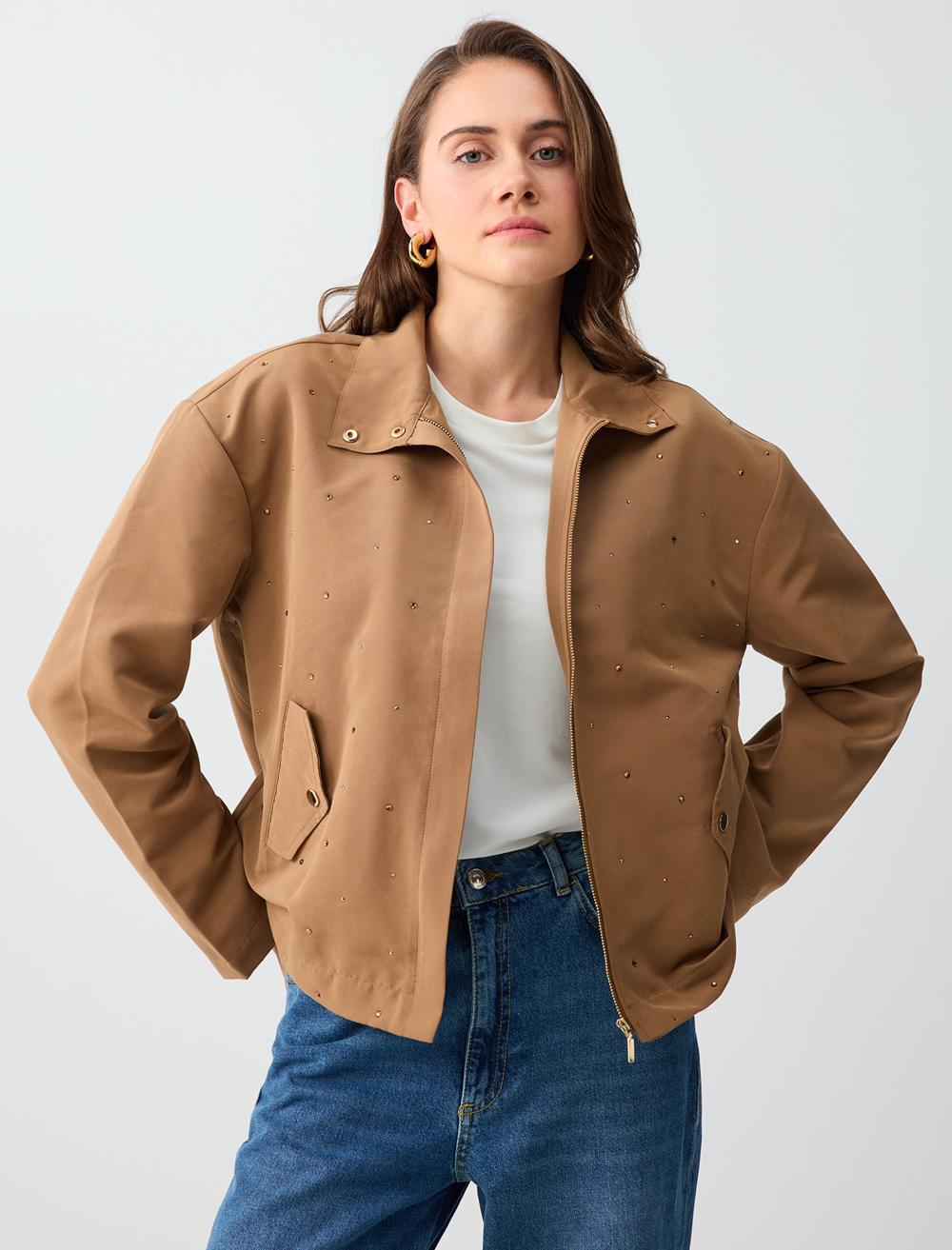 Rahat Kesim Taş İşlemeli Beli Lastikli Dokuma Ceket