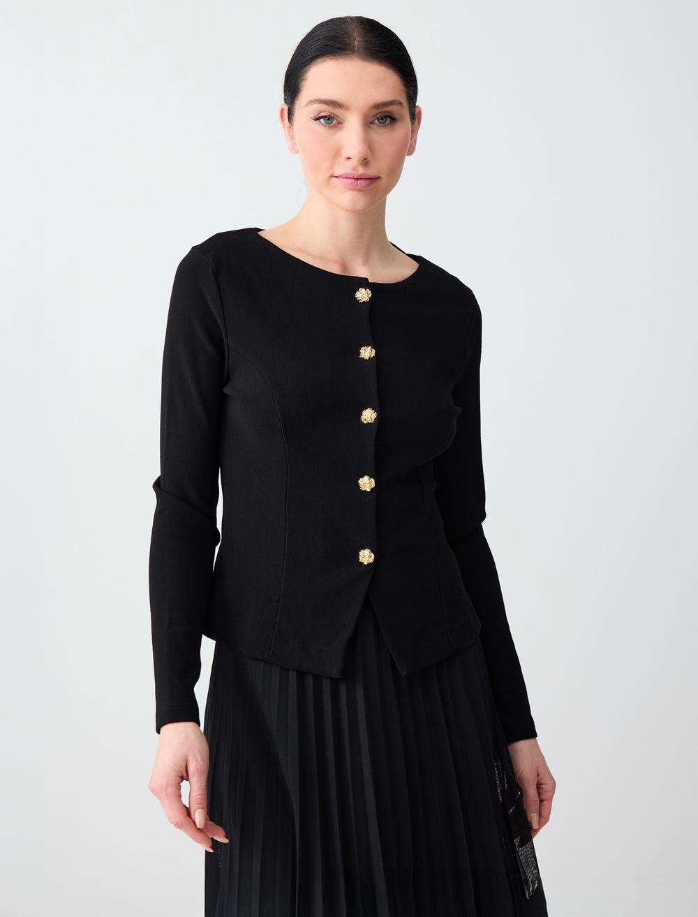 Dar Kesim Kayık Yaka Örme Ceket