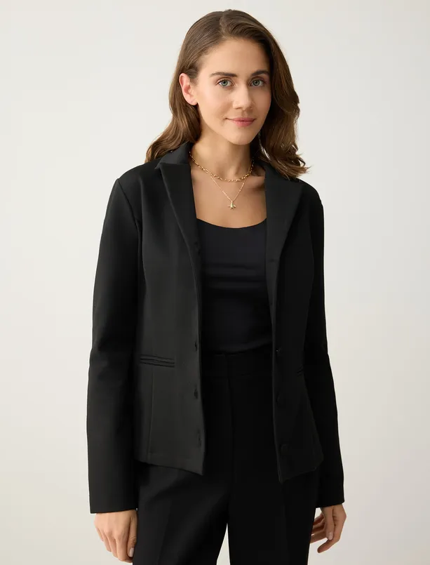 Bayan Siyah Dar Kesim Düğme Detaylı Örme Ceket